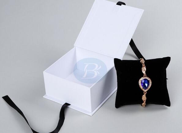 unique jewelry packaging