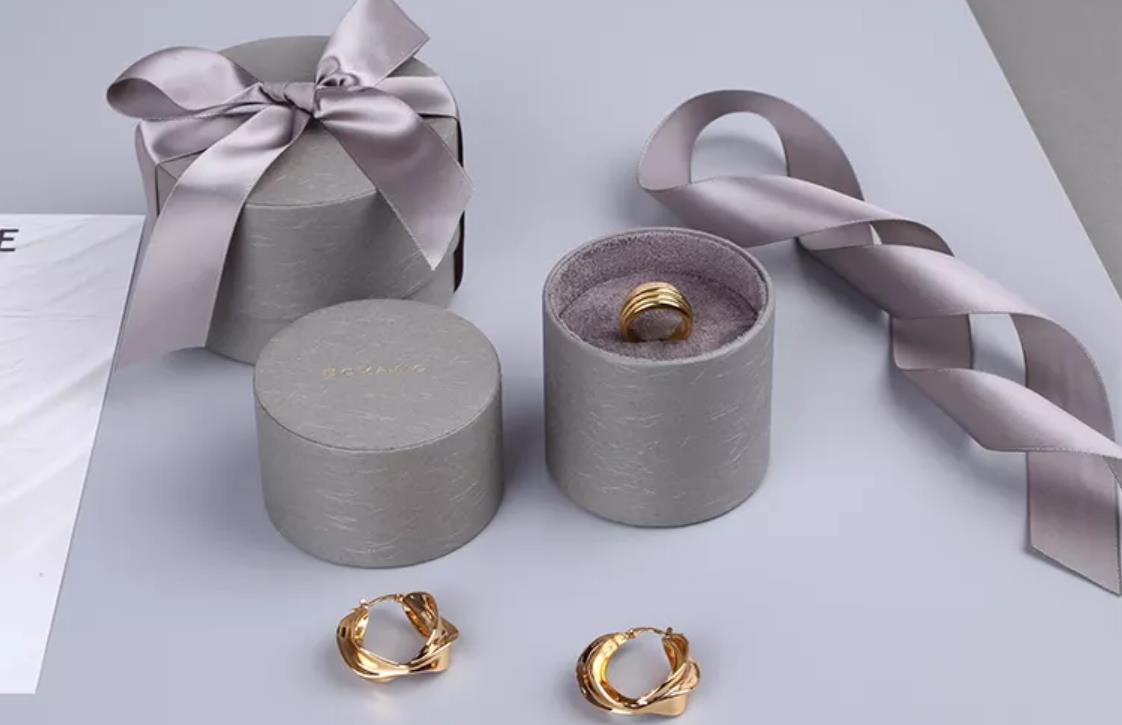 How to make a luxury jewelry box a brand marketing tool?