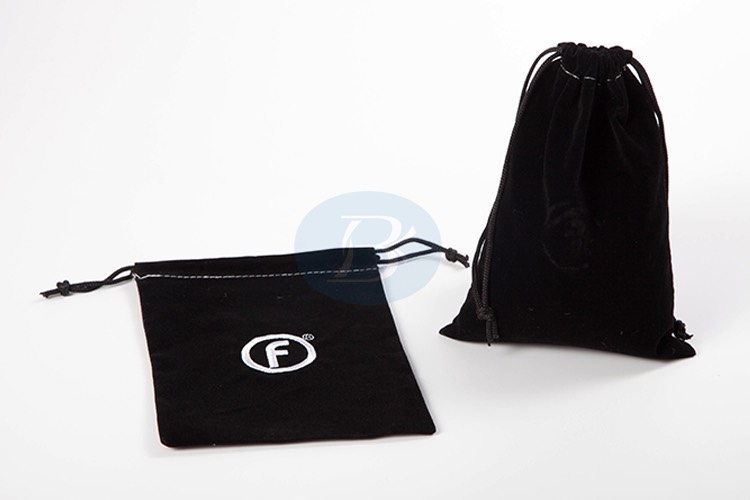 custom velvet drawstring pouch