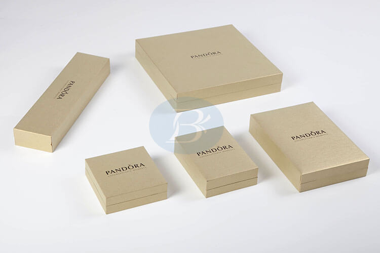 custom jewelry packaging