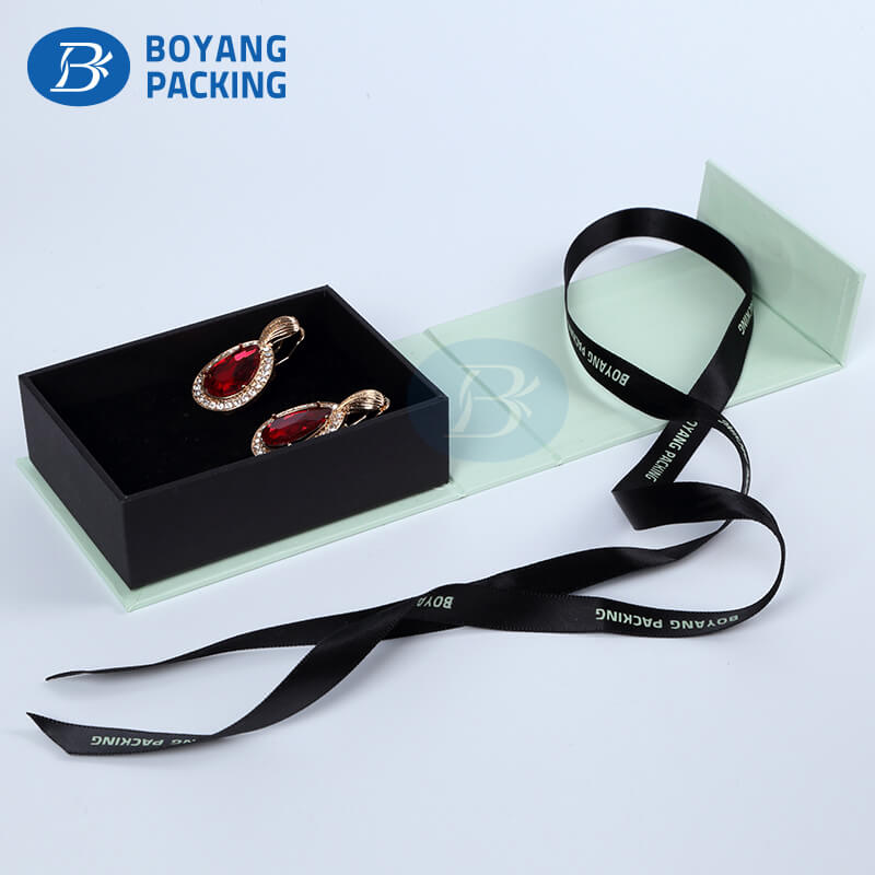 Flawless jewellery box manufacturers