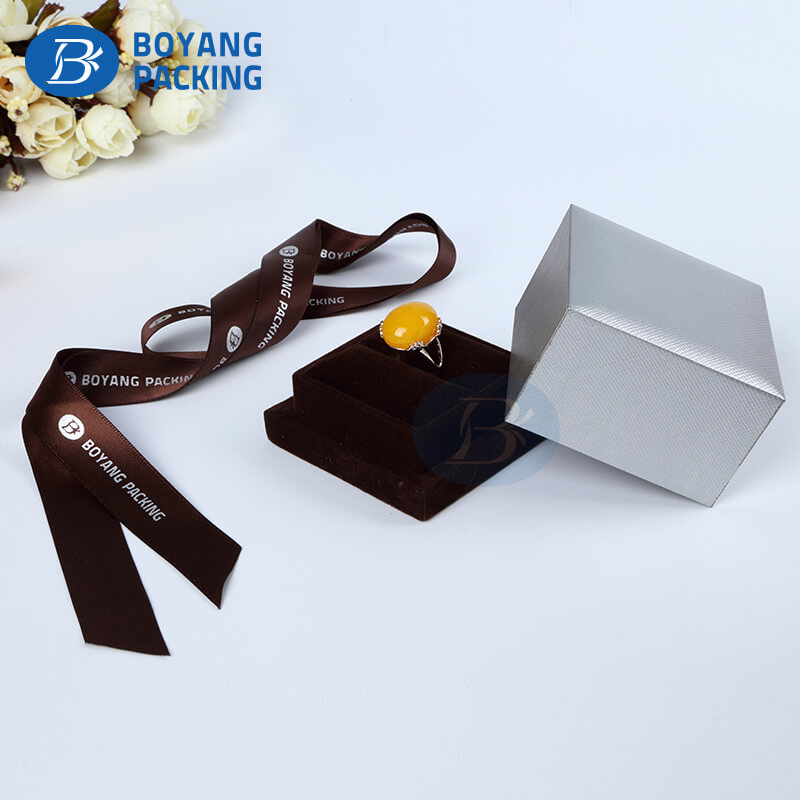 Custom luxury jewellery packaging wholesale