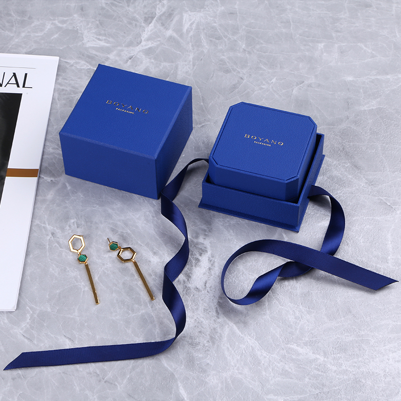 luxury necklace gift box