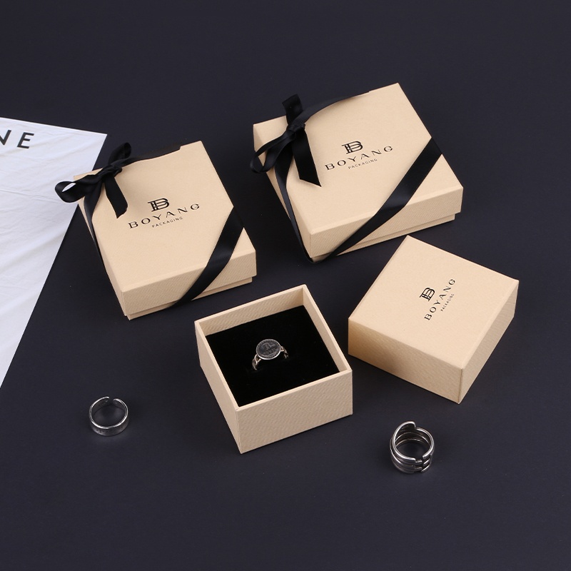 signature jewelry packaging