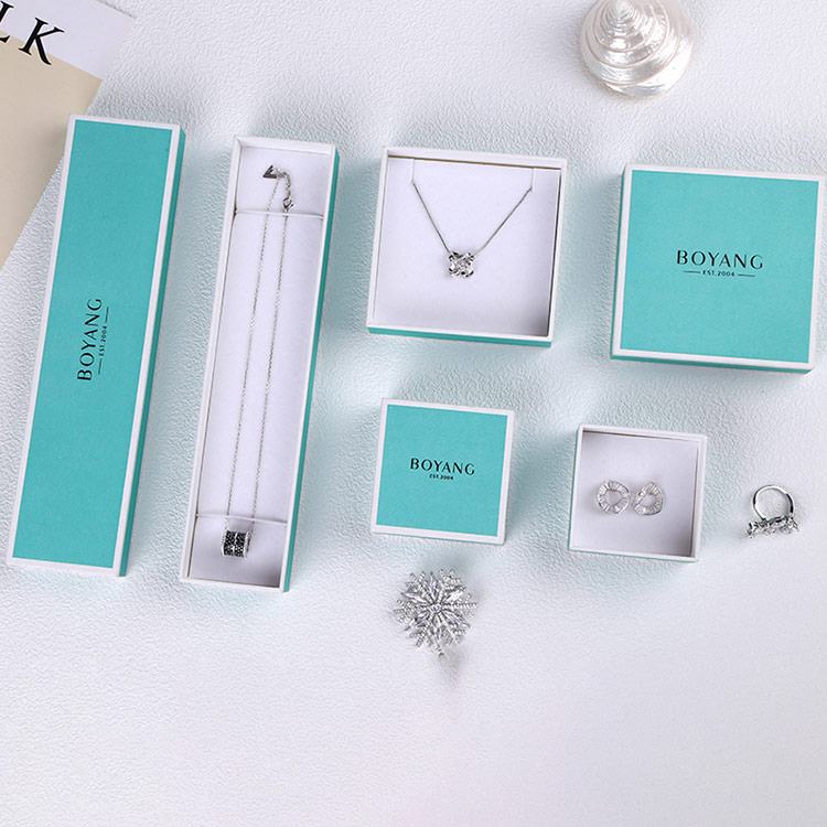 custom necklace gift box