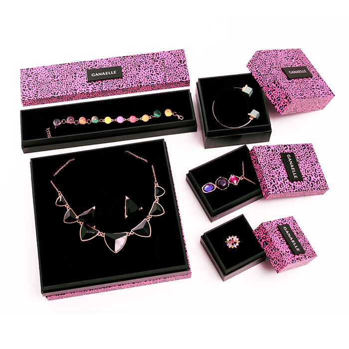 custom jewelry packaging