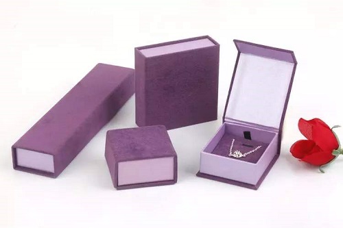 custom jewelry boxes