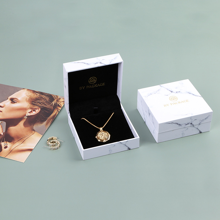 custom creative jewelry packaging