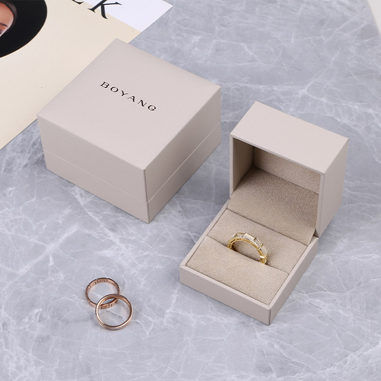 custom small jewellery packaging